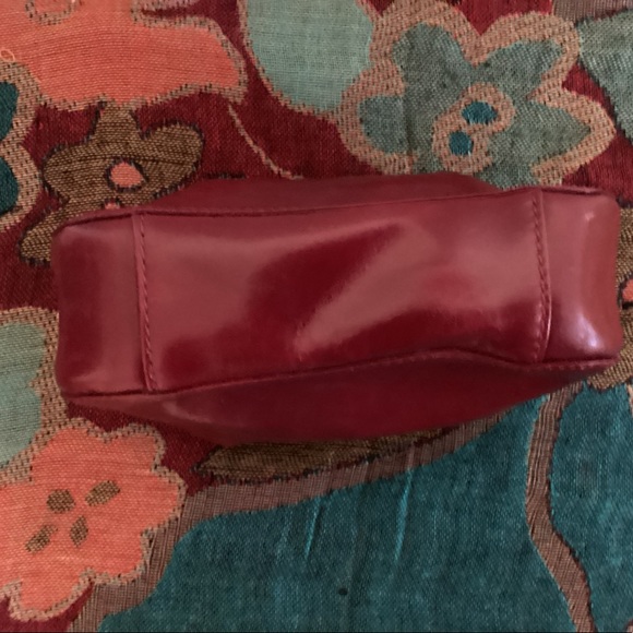 Monsac cosmetic pouch in scarlet red leather made in Italy NWOT - Picture 4 of 4